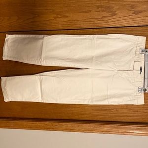Gap women’s white stretch ankle pants. Size 2.